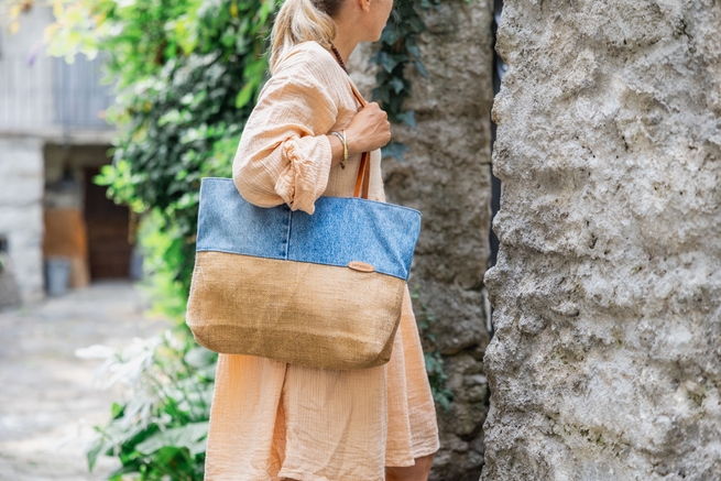 frau-tasche-altstadt