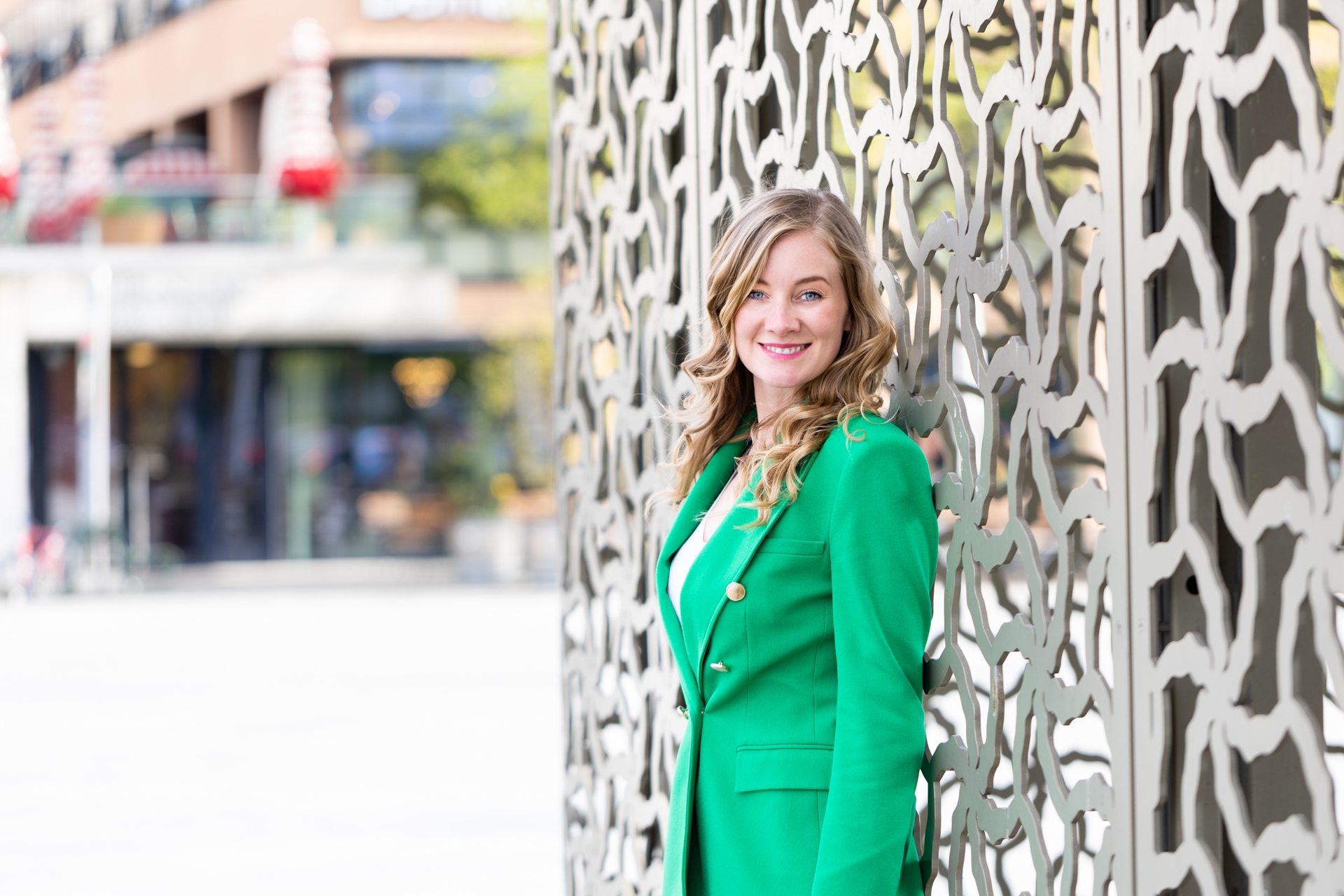 business-frau-bellevue-zuerich