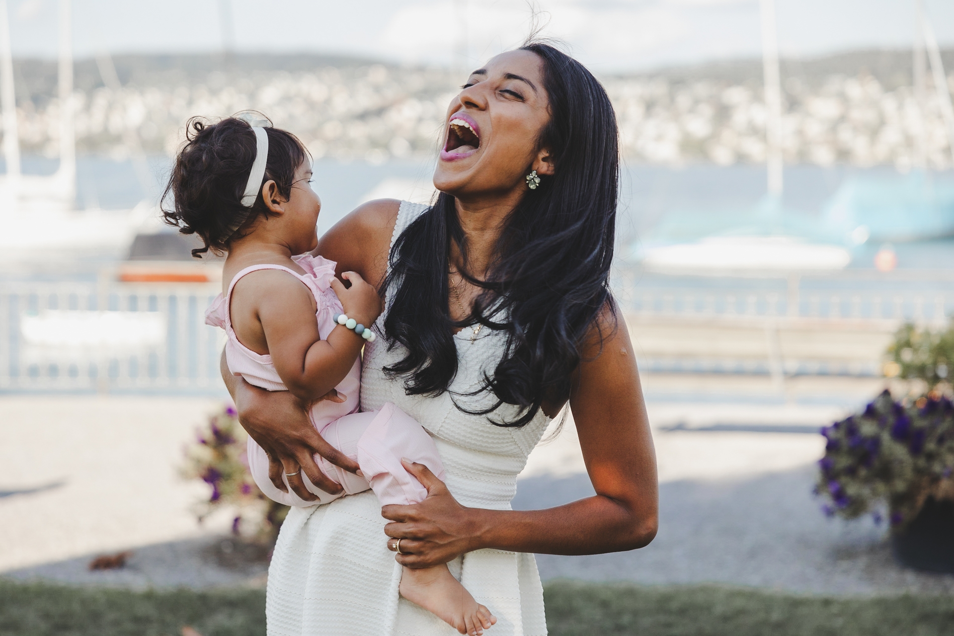 mother daugher laughing